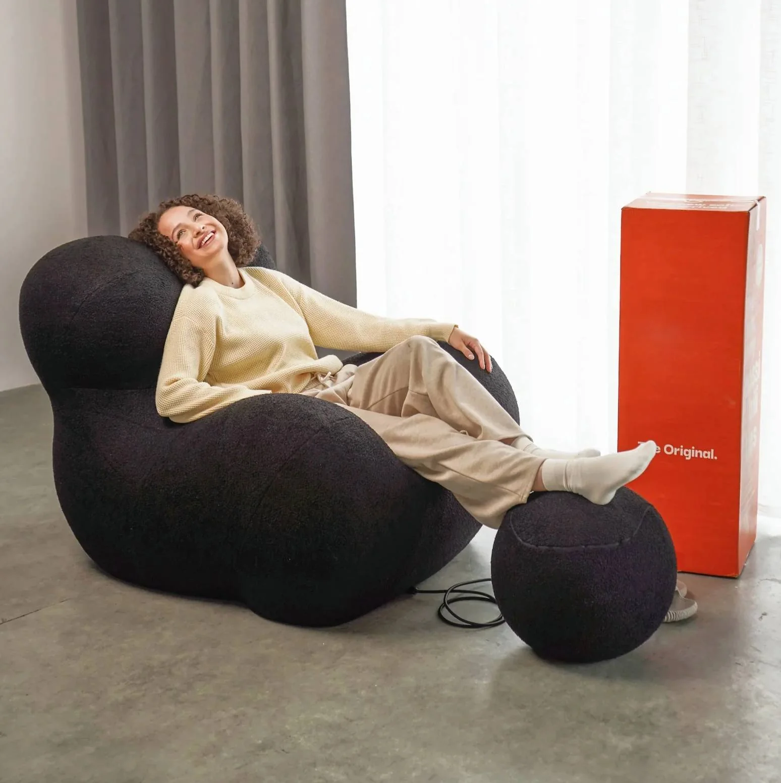 THE CLOUD LOUNGER