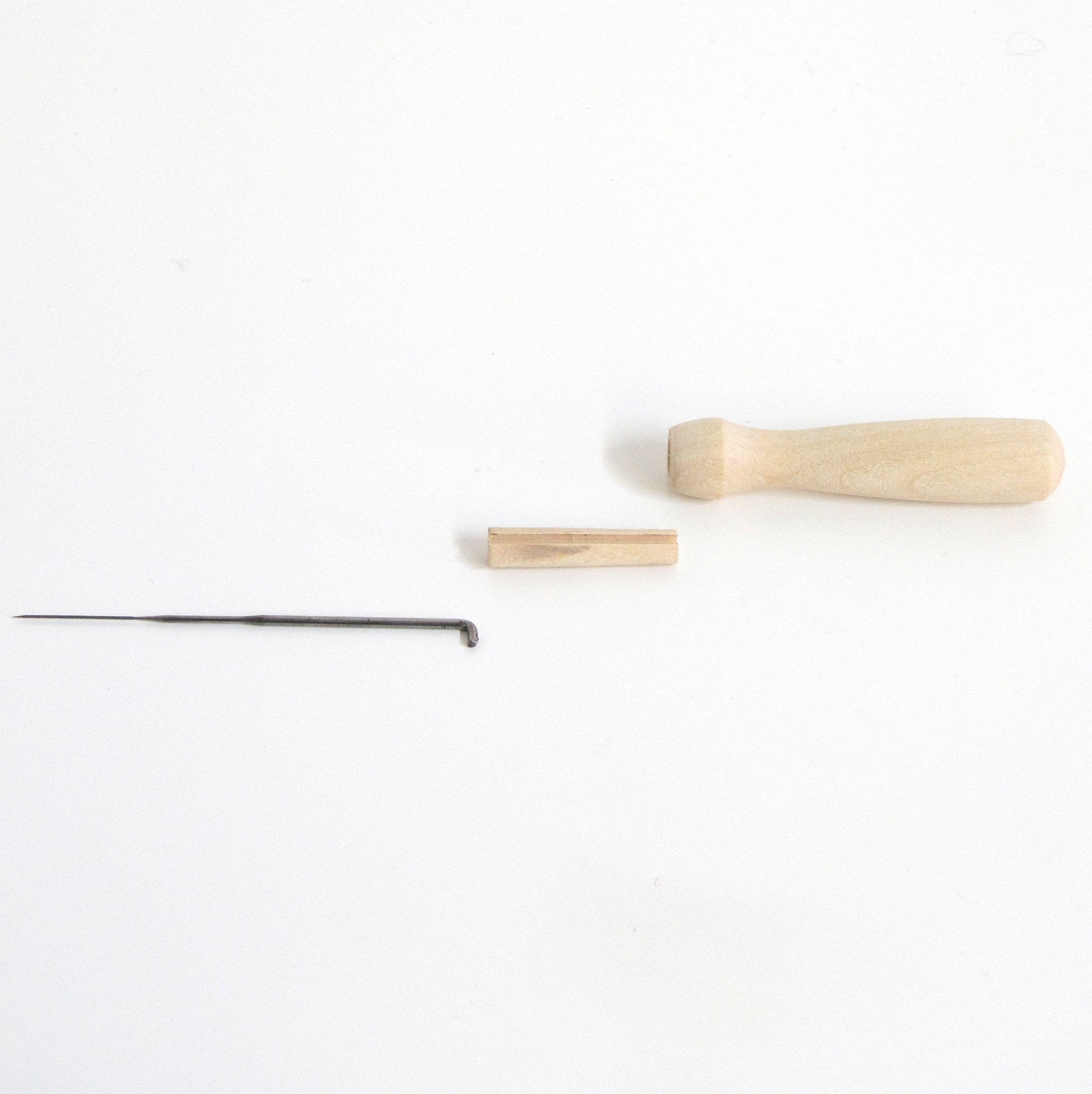 Feltedjoy - Needle Felting Accessory - Wooden Felting Needle Holder With 3 Needles