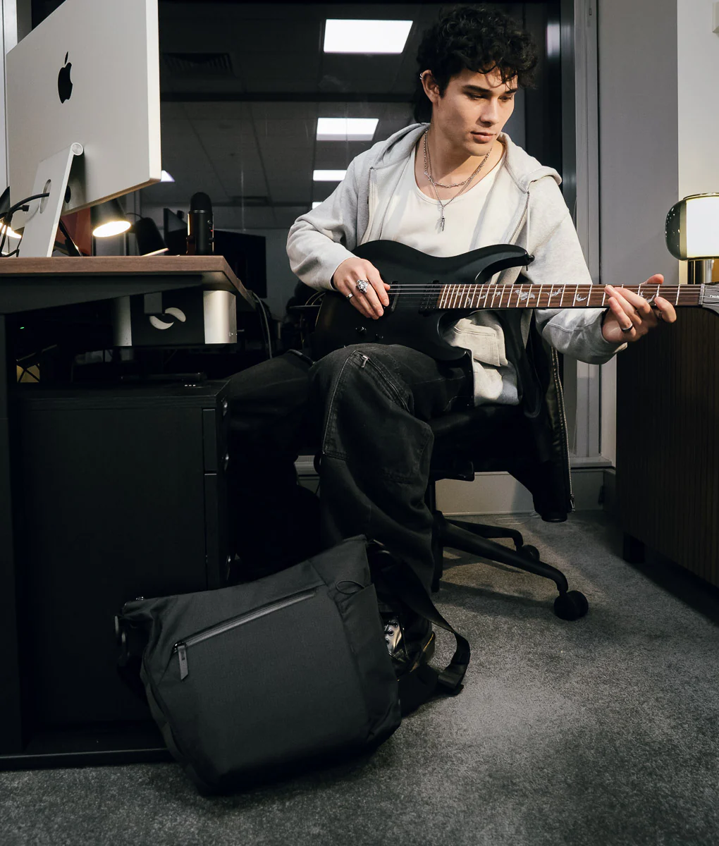 Flow Satchel (10L)