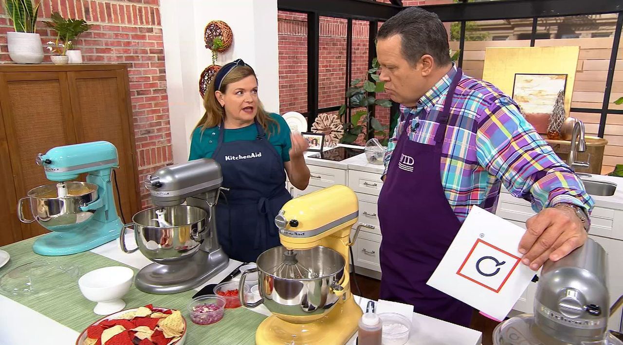 KitchenAid Pro 600 6-qt Bowl Lift Stand Mixer with Flex Edge - QVC.com