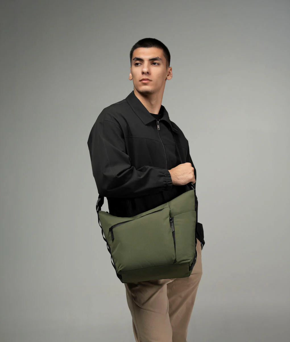 Flow Satchel (10L)