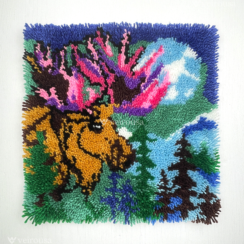 Moonlight Moose - Latch Hook Pillow Kit