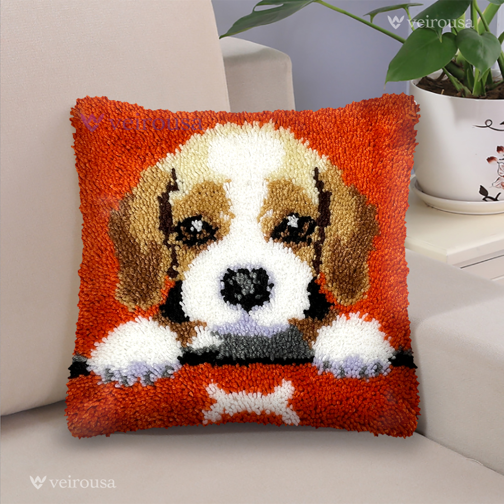 Beagle Puppy - Latch Hook Pillow Kit