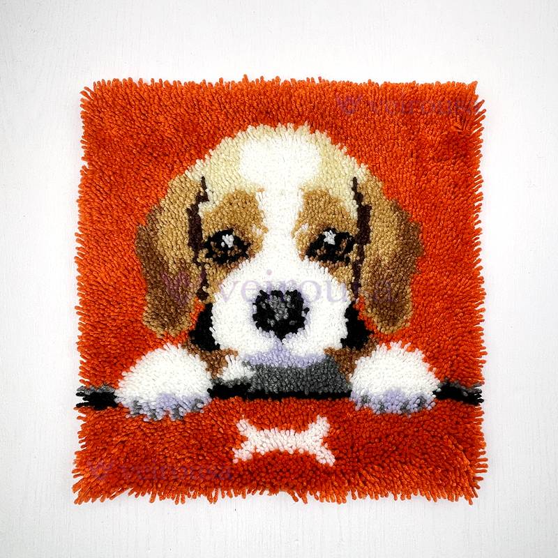 Beagle Puppy - Latch Hook Pillow Kit