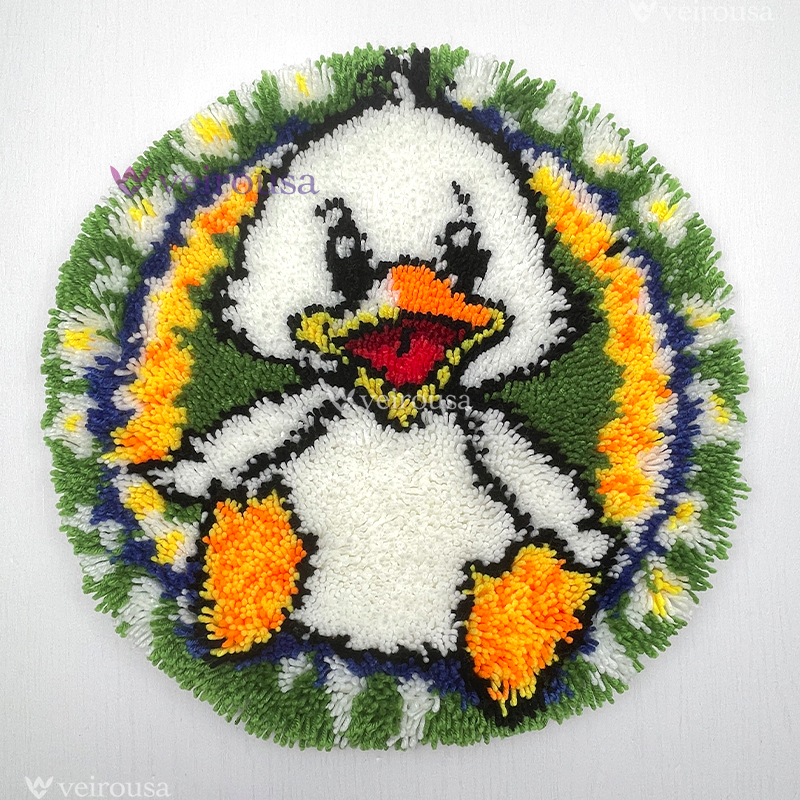 Daisy Duckling's Delight - Latch Hook Rug Kit