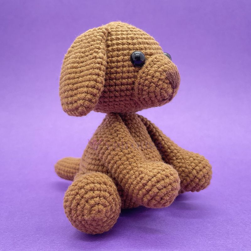 Brown Labrador - Crochet Kit