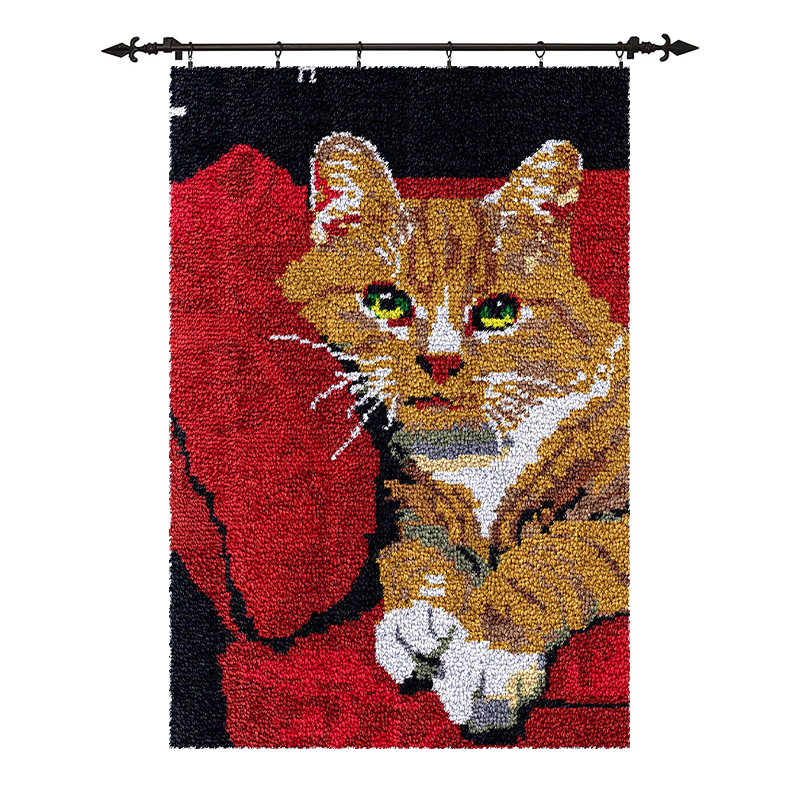 [Large Size] Orange Cat Leaning Against The Couch - Latch Hook Rug Kit