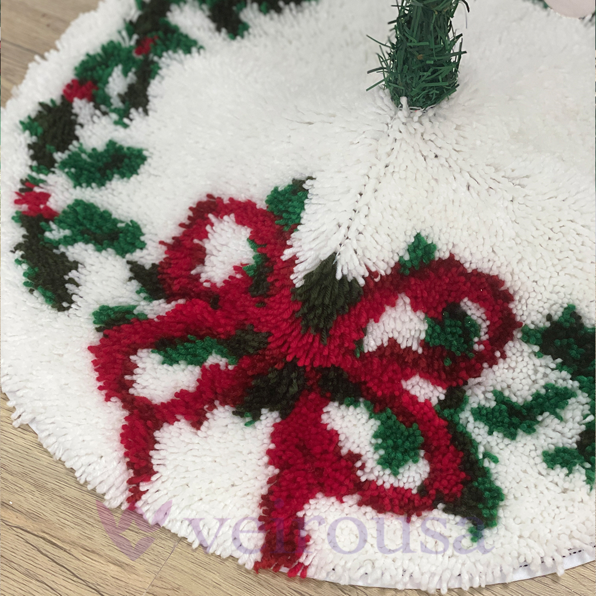 Holiday Wreath Christmas Tree Skirts Latch Hook Kit for Beginner