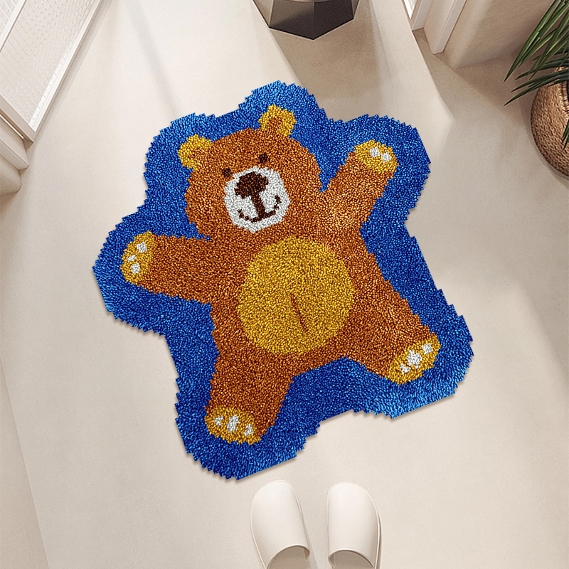 Cute Bear - Latch Hook Rug Kit