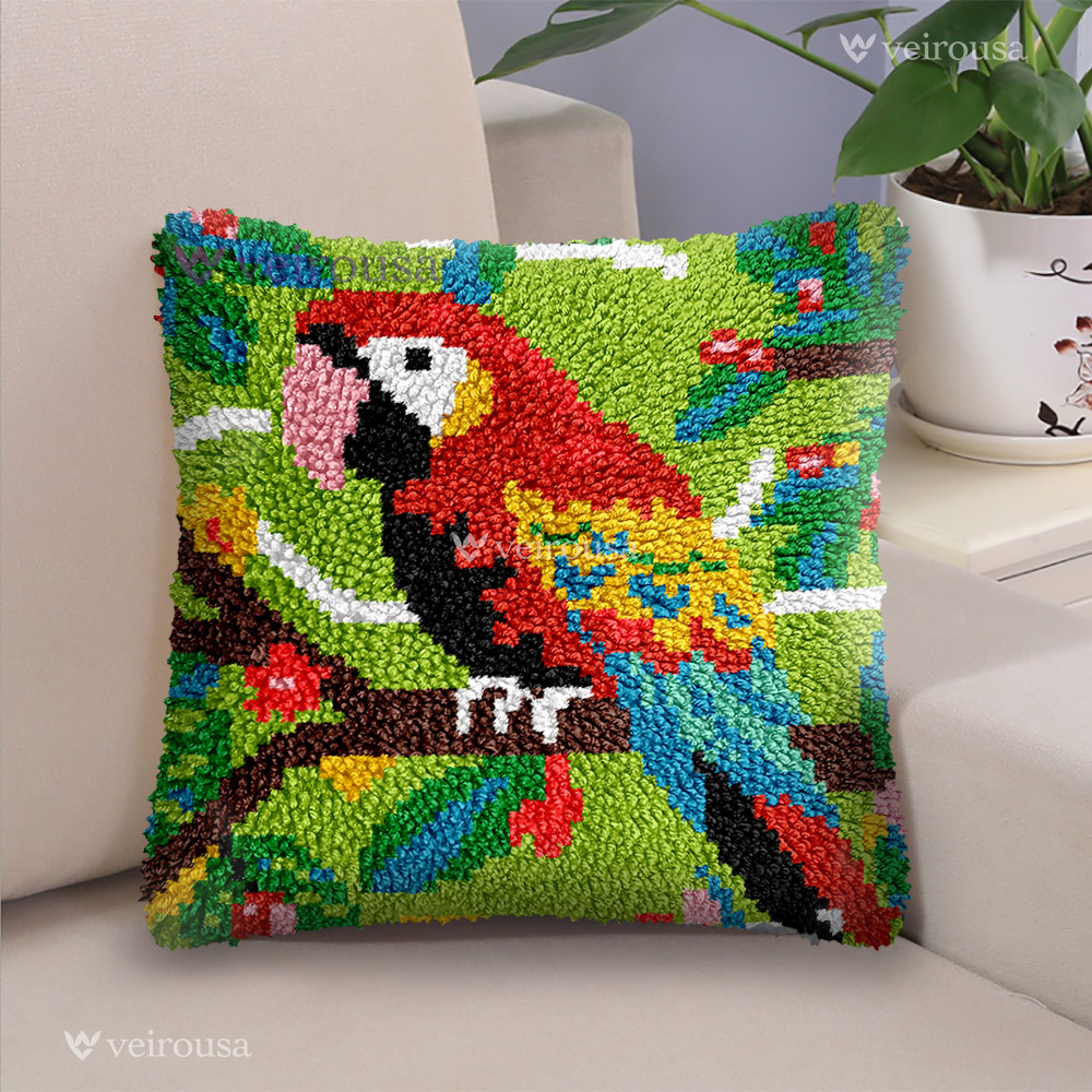 Parrot - Latch Hook Pillow Kit