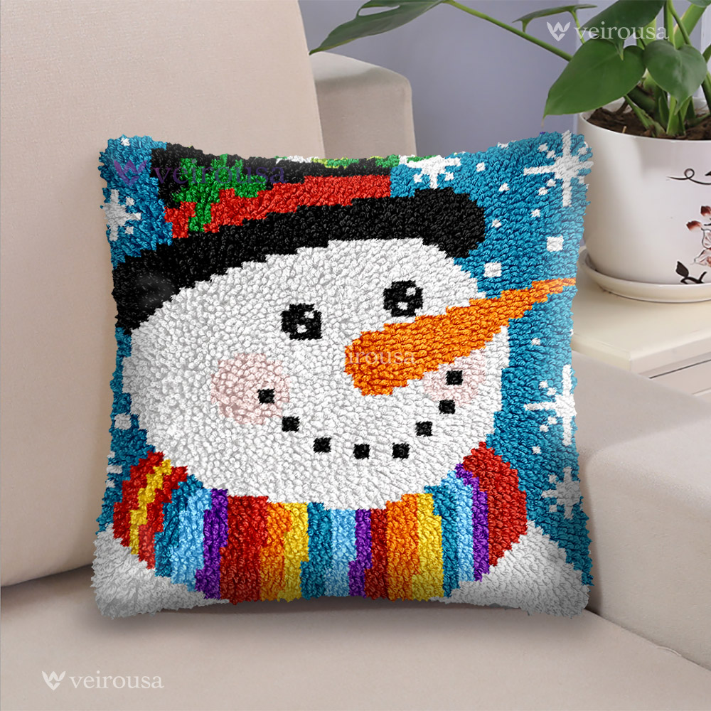 Happy Snowman - Latch Hook Pillow Kit