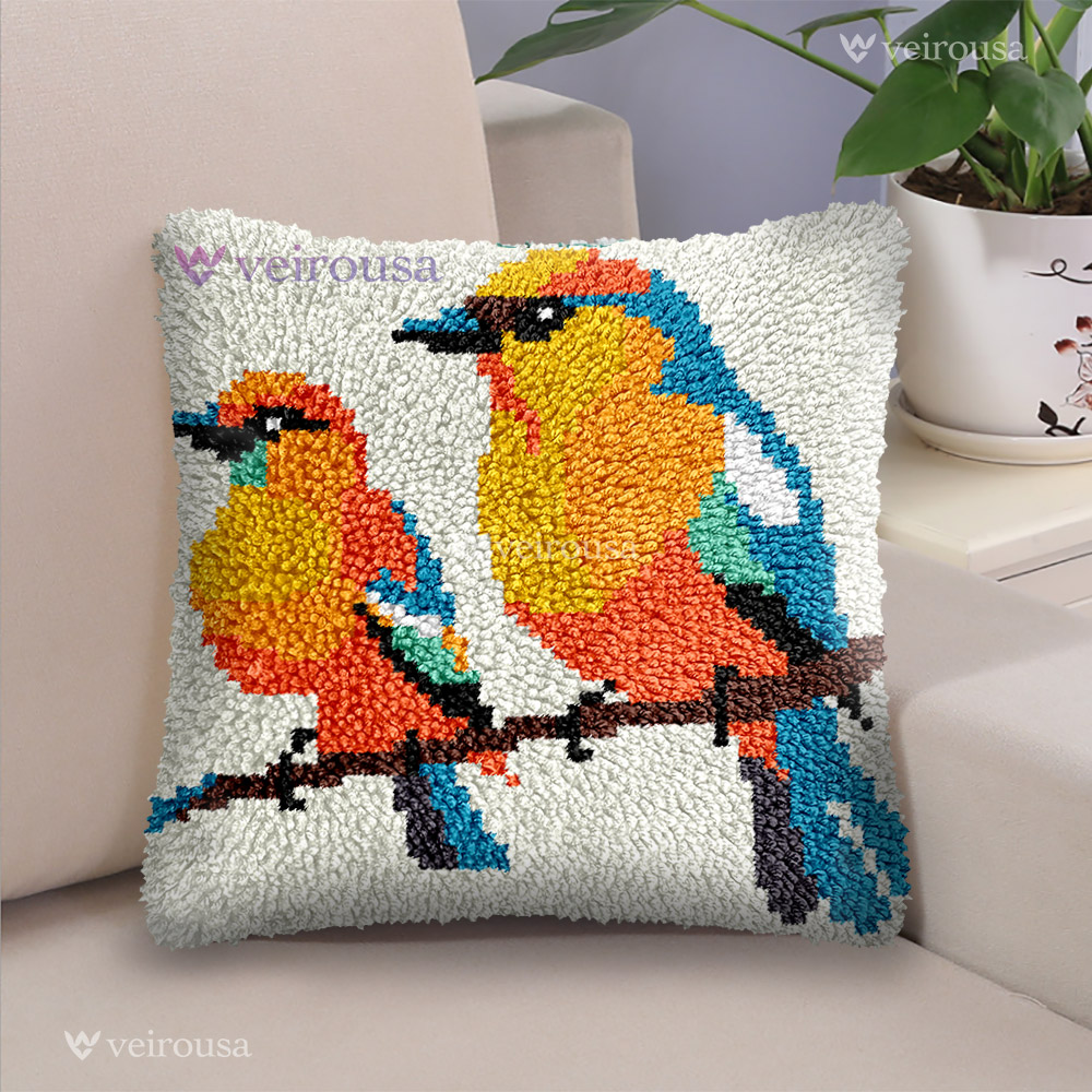 Two Birds - Latch Hook Pillow Kit