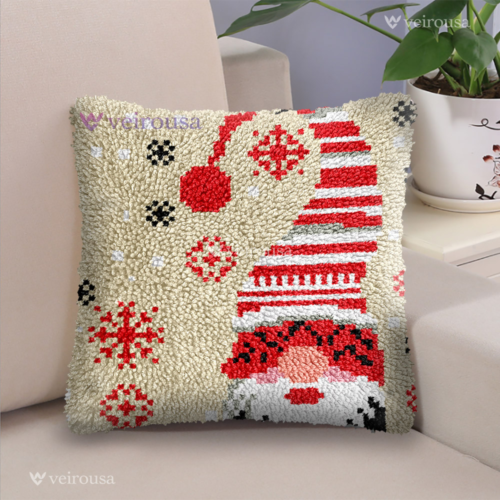 Santa Claus - Latch Hook Pillow Kit