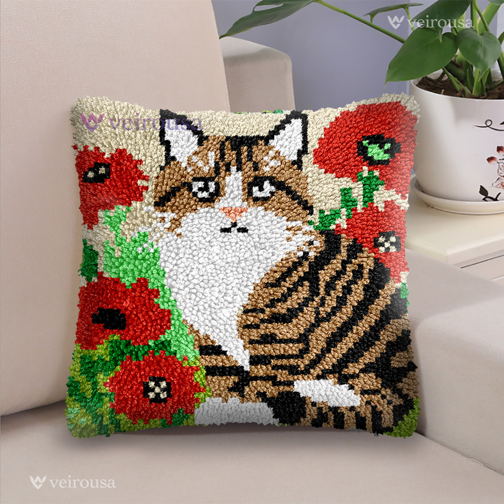 Cat with Flowers - Latch Hook Pillow Kit