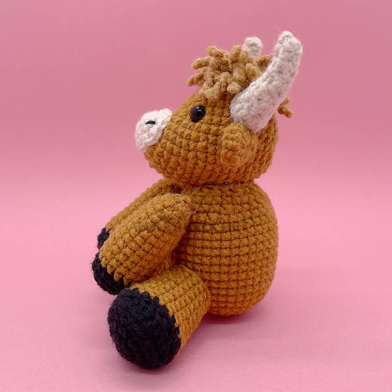 Highland Cow - Crochet Kit - LOLCrochet