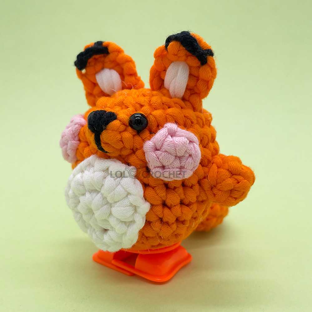 Can Walking Fox - Crochet Kit - LOLCrochet