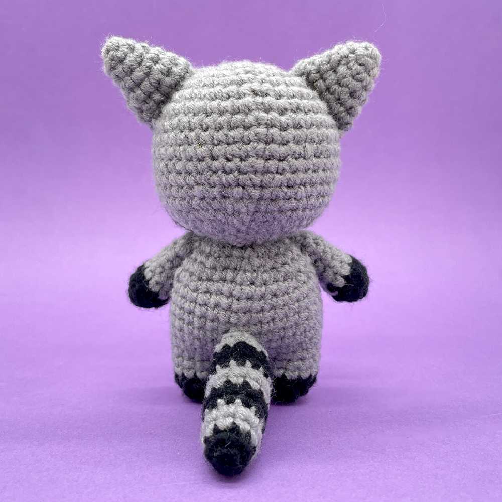 Little Raccoon - Crochet Kit - LOLCrochet