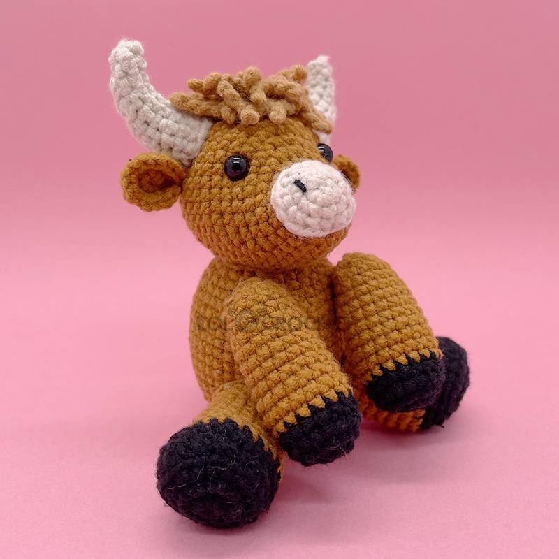 Highland Cow - Crochet Kit - LOLCrochet