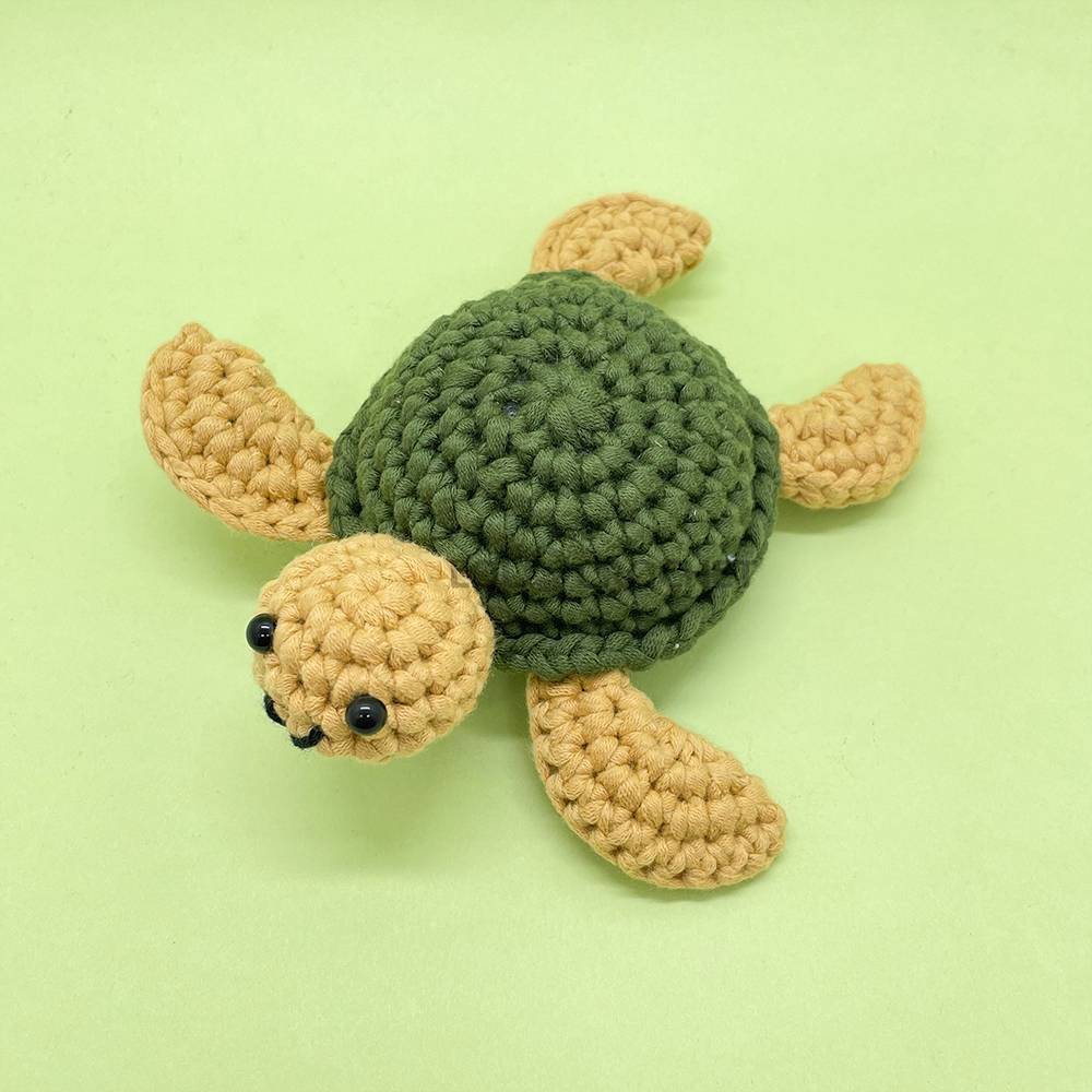 Colorful Sea Turtles - Crochet Kit - LOLCrochet