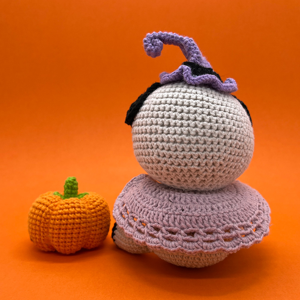 Halloween Pug - Crochet Kit - LOLCrochet