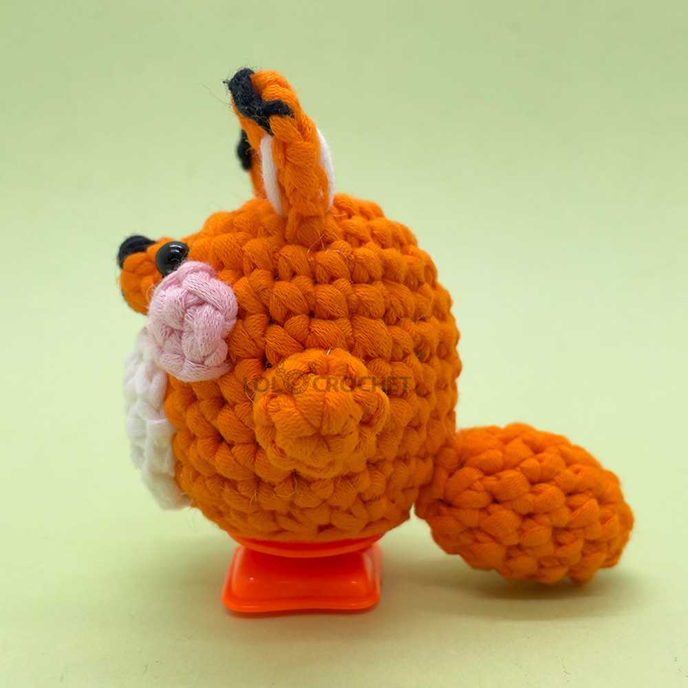 Can Walking Fox - Crochet Kit - LOLCrochet