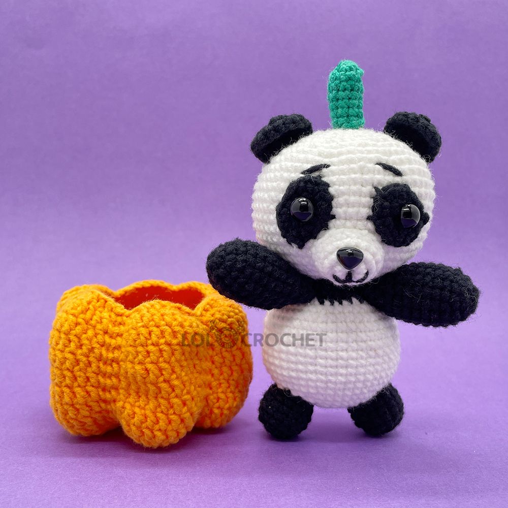 Pumpkin Panda - Crochet Kit - LOLCrochet