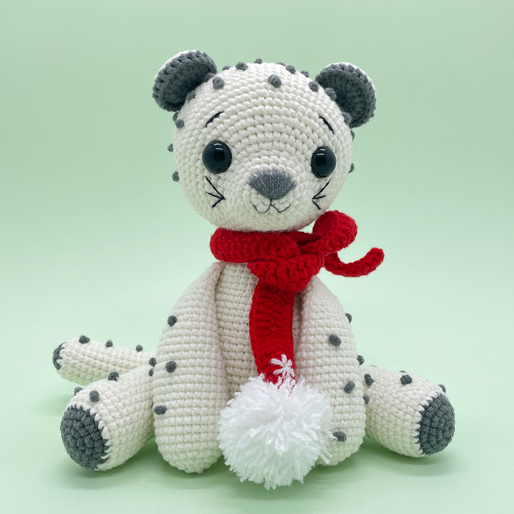 Snow Leopard Sisters - Crochet Kit - LOLCrochet