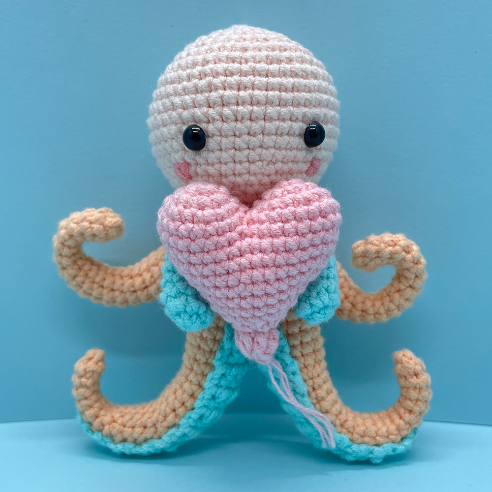 Cute Octopus and Love Ballon - Crochet Kit - LOLCrochet