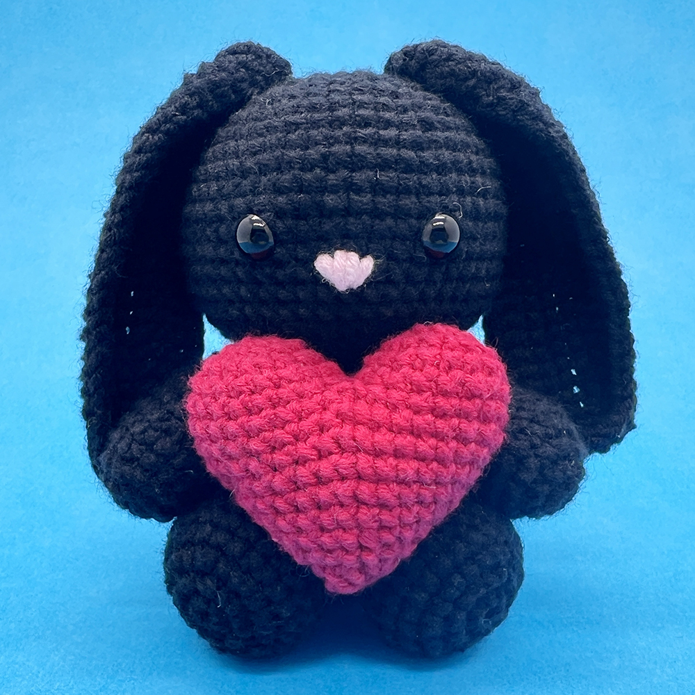 Bunny with a Heart - Crochet Kit - LOLCrochet
