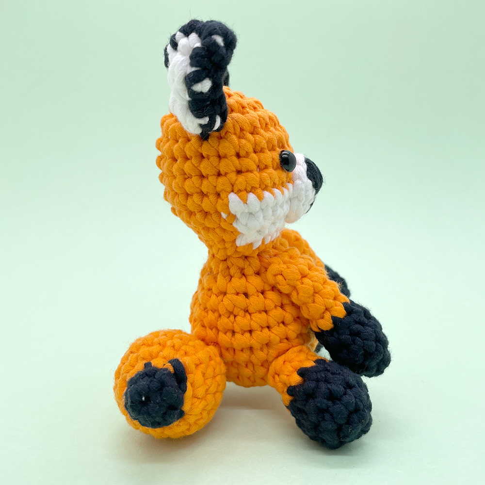 Lovely Fox - Crochet Kit - LOLCrochet
