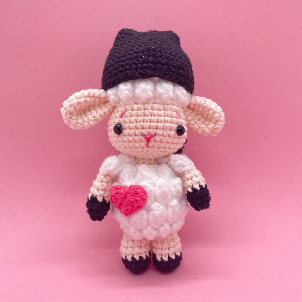 Nightcap Lamb - Crochet Kit - LOLCrochet