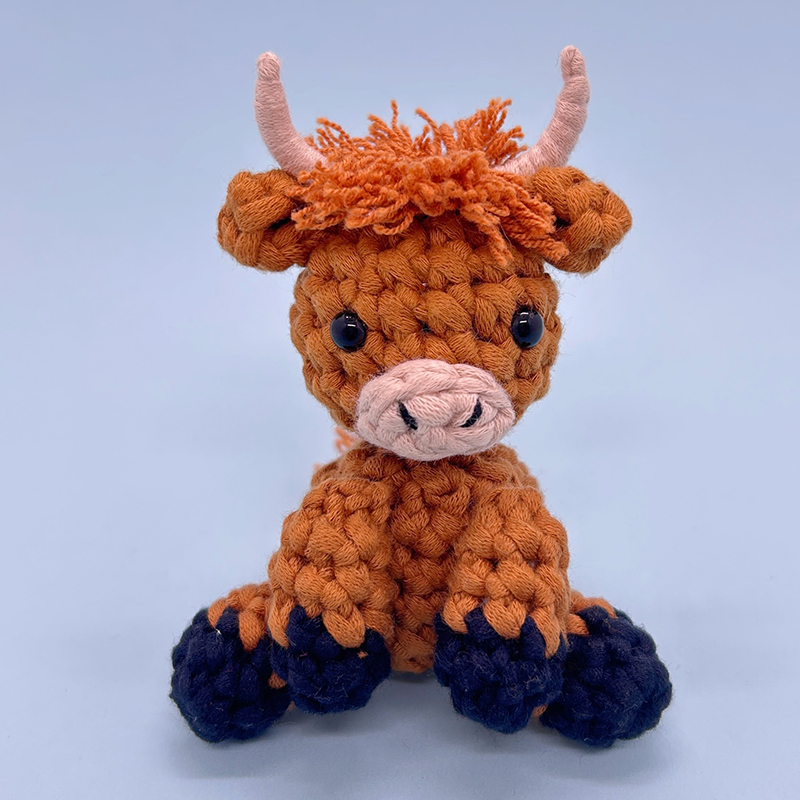 Little Highland Cow - Crochet Kit - LOLCrochet
