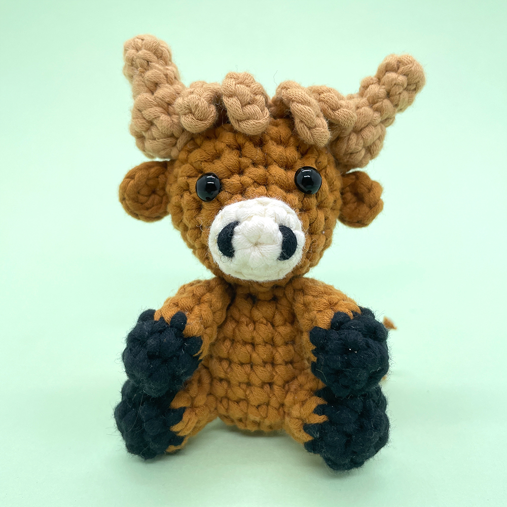Lovely Highland Cows - Crochet Kit - LOLCrochet