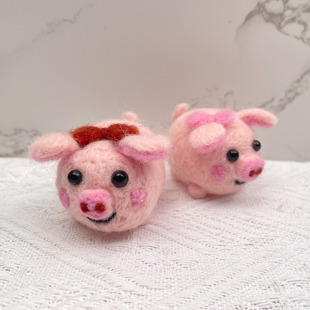 Puffball Felt Animals Needle Felting Kit - PokeaFluffy
