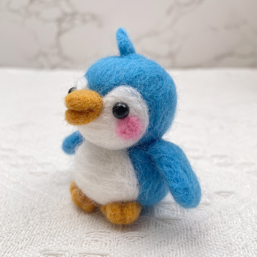 Penguin Felt Animals Needle Felting Kit - PokeaFluffy