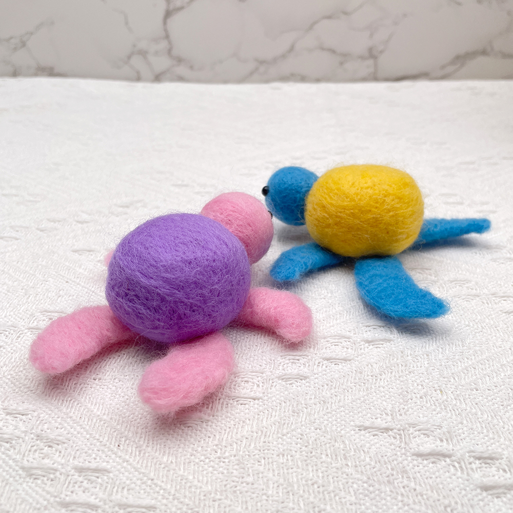 Turtley Felt Animals Needle Felting Kit - PokeaFluffy