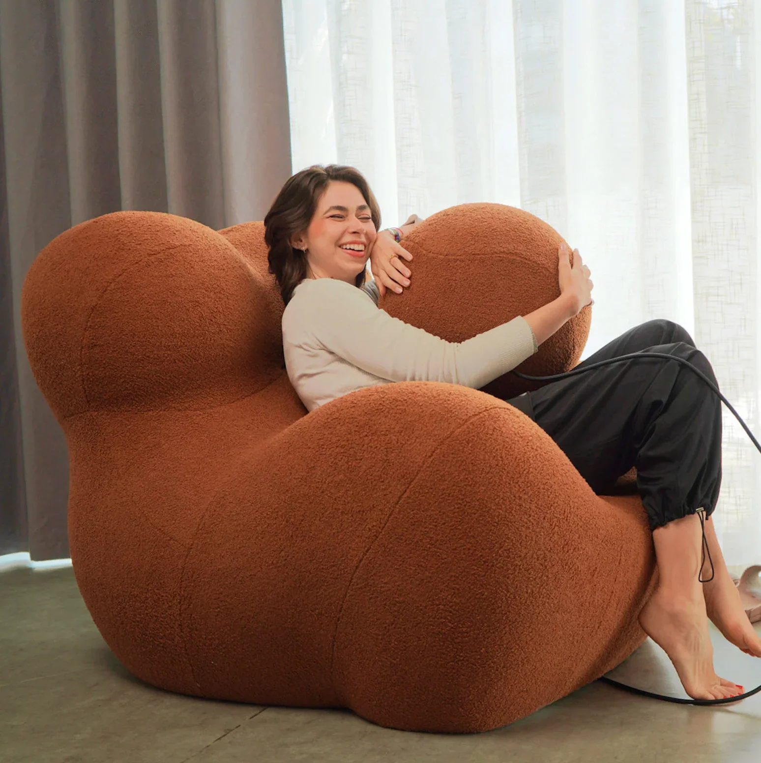 THE CLOUD LOUNGER
