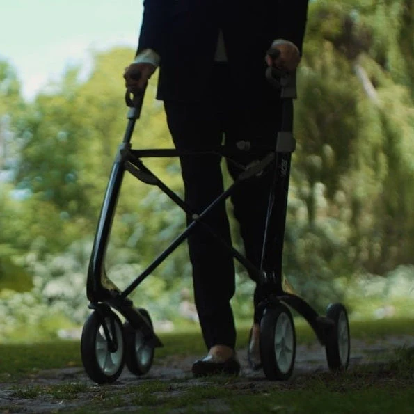 🎉Factory direct Sale Byacre Carbon Ultralight Mobility Walker